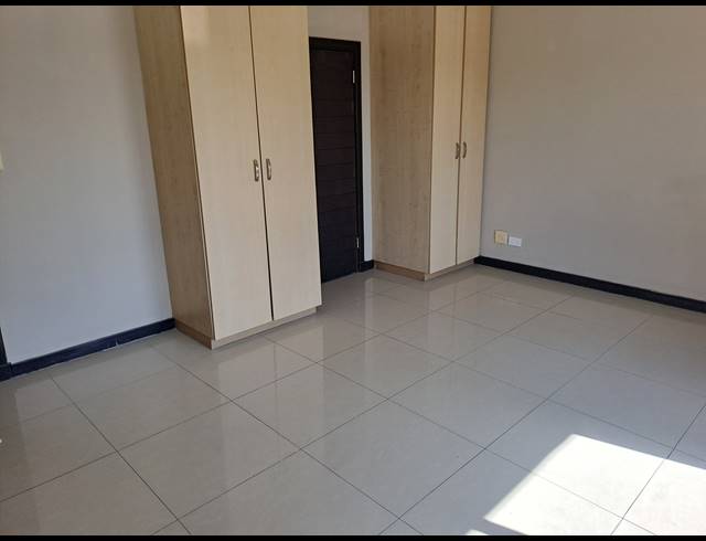 1 BEDROOM APARTMENT FOR SALE IN UMHLANGA RIDGE